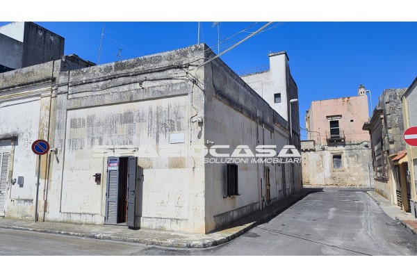 Corigliano d'Otranto - Bilocale da ristrutturare